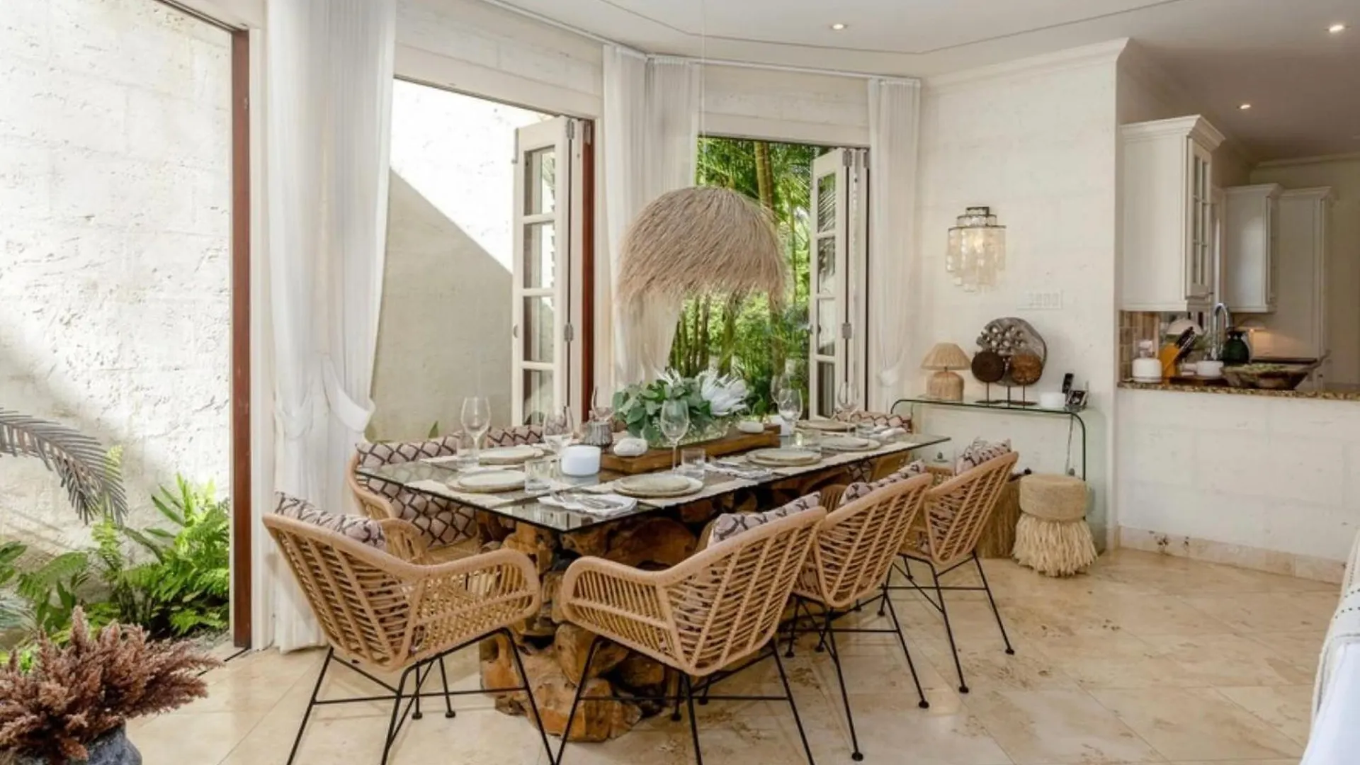 Luxurious Villa In Stunning Beach Saint Peter Barbados