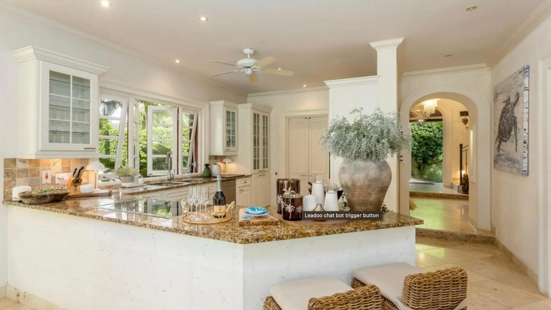 Luxurious Villa In Stunning Beach Saint Peter